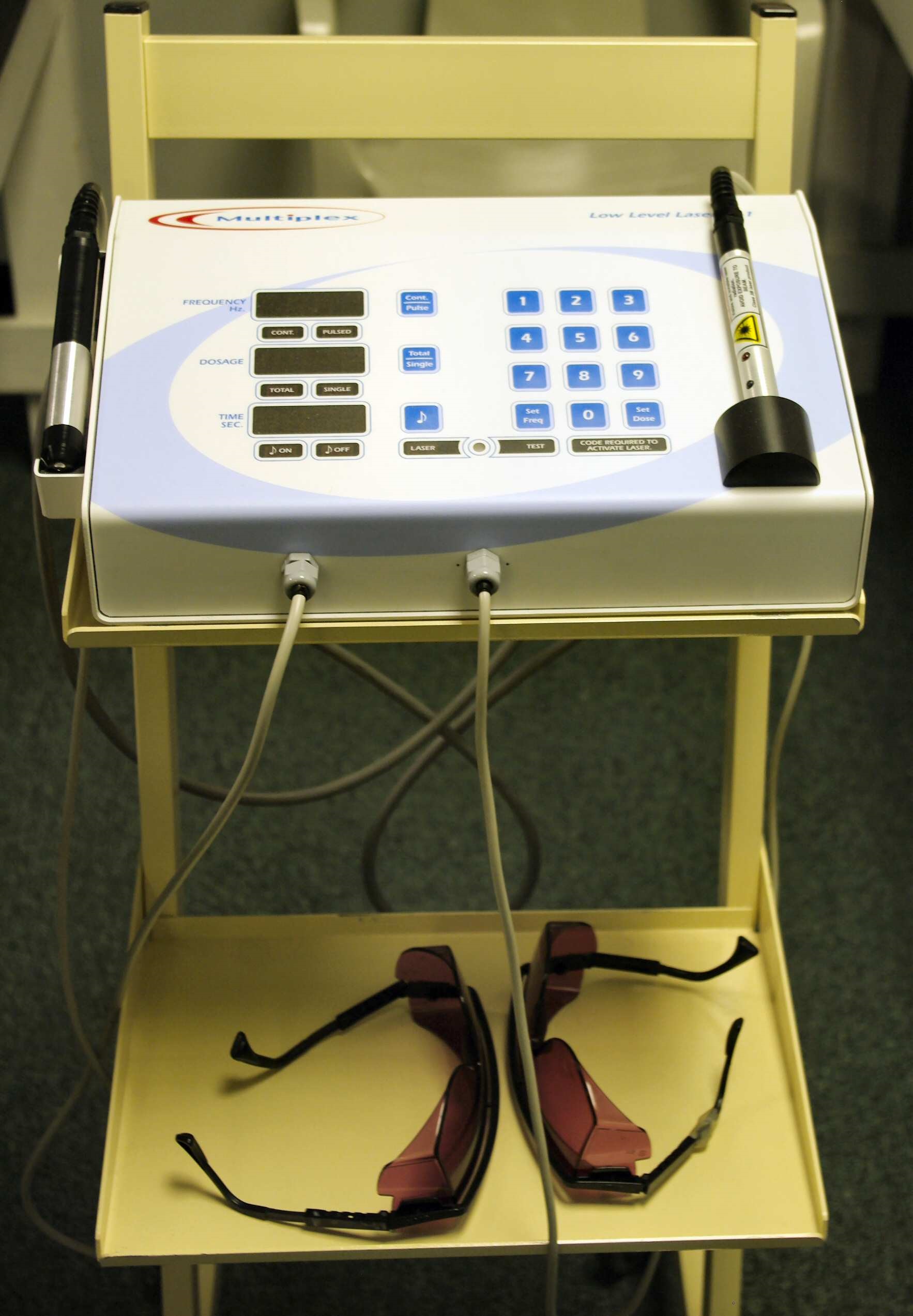 Laser unit used to reduce inflammation and swelling and promote injury healing Laser unit used to reduce inflammation and swelling and promote injury healing